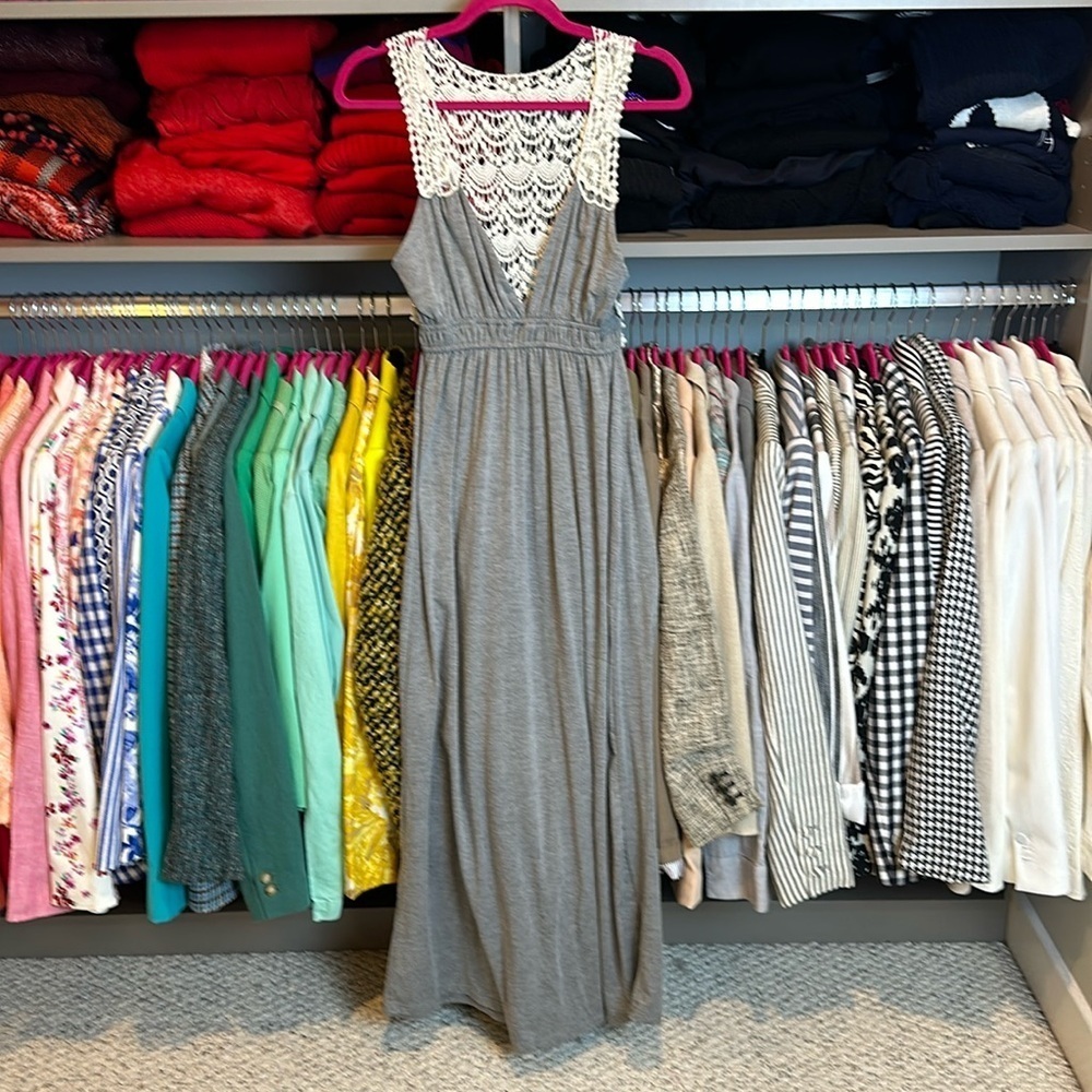 Poof! gray with off white embroidery sleeveless maxi dress size XS
